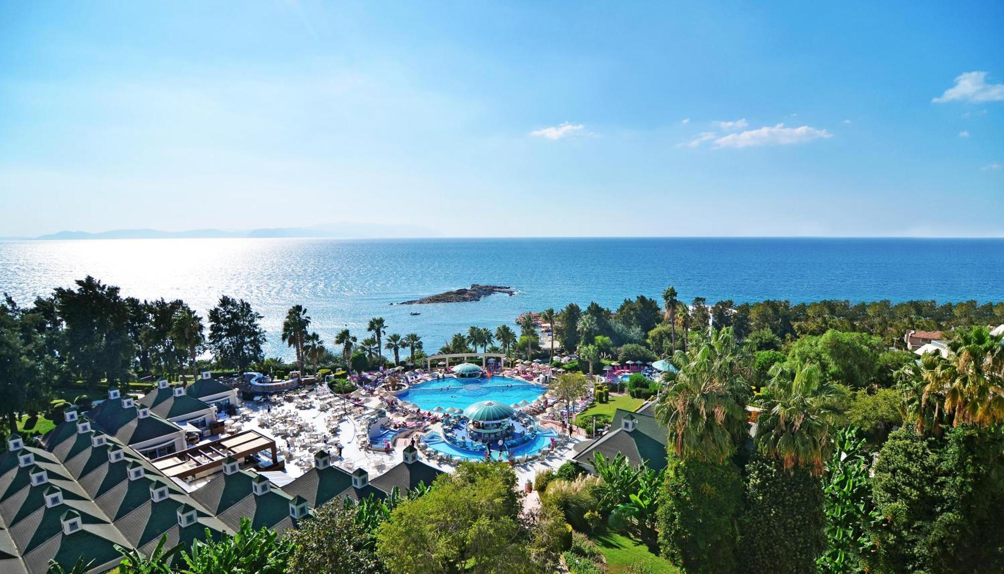 The Grand Blue Sky International Kuşadası