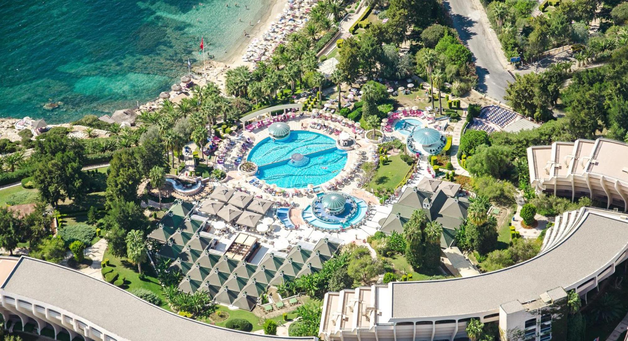The Grand Blue Sky International Resort 4*