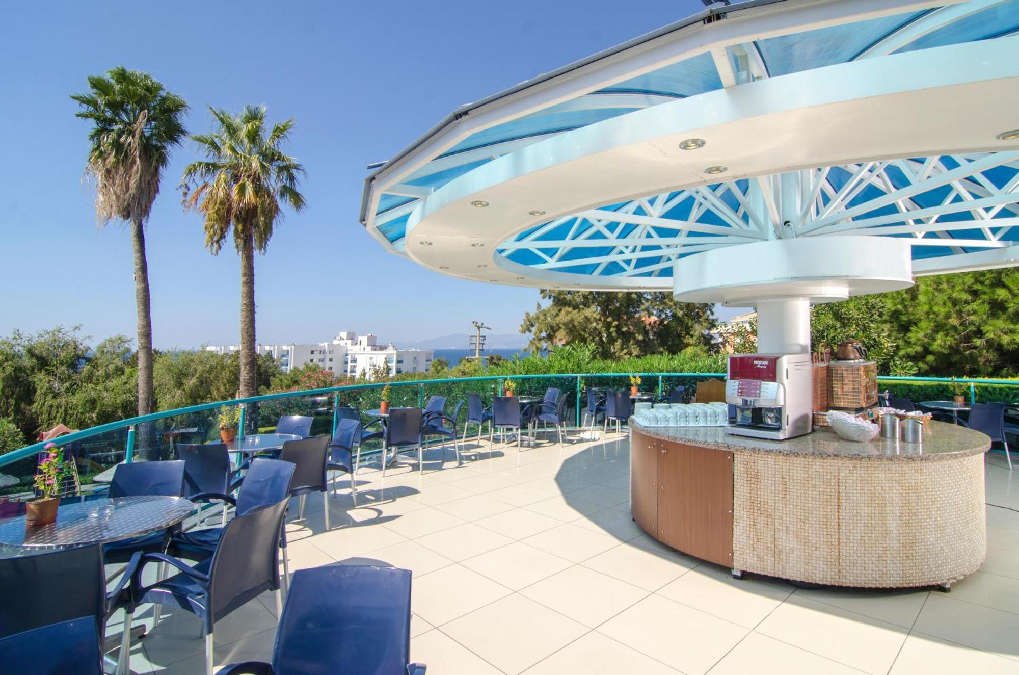 The Grand Blue Sky International 4* Kuşadası